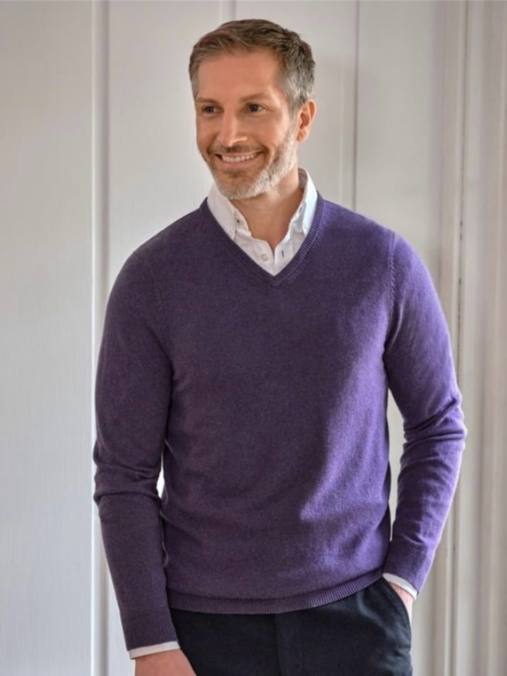 NORDSTROM‎ Men’s Extra Fine Merino Wool V-Neck Sweater Purple L